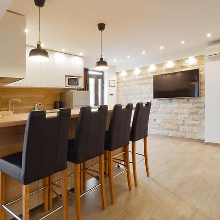 Apartments Marinici Rijeka - With Private Parking Exterior foto